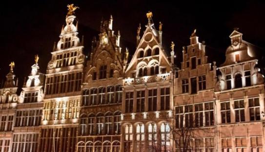 B&B Art And Sleep Antwerpen Kültér fotó